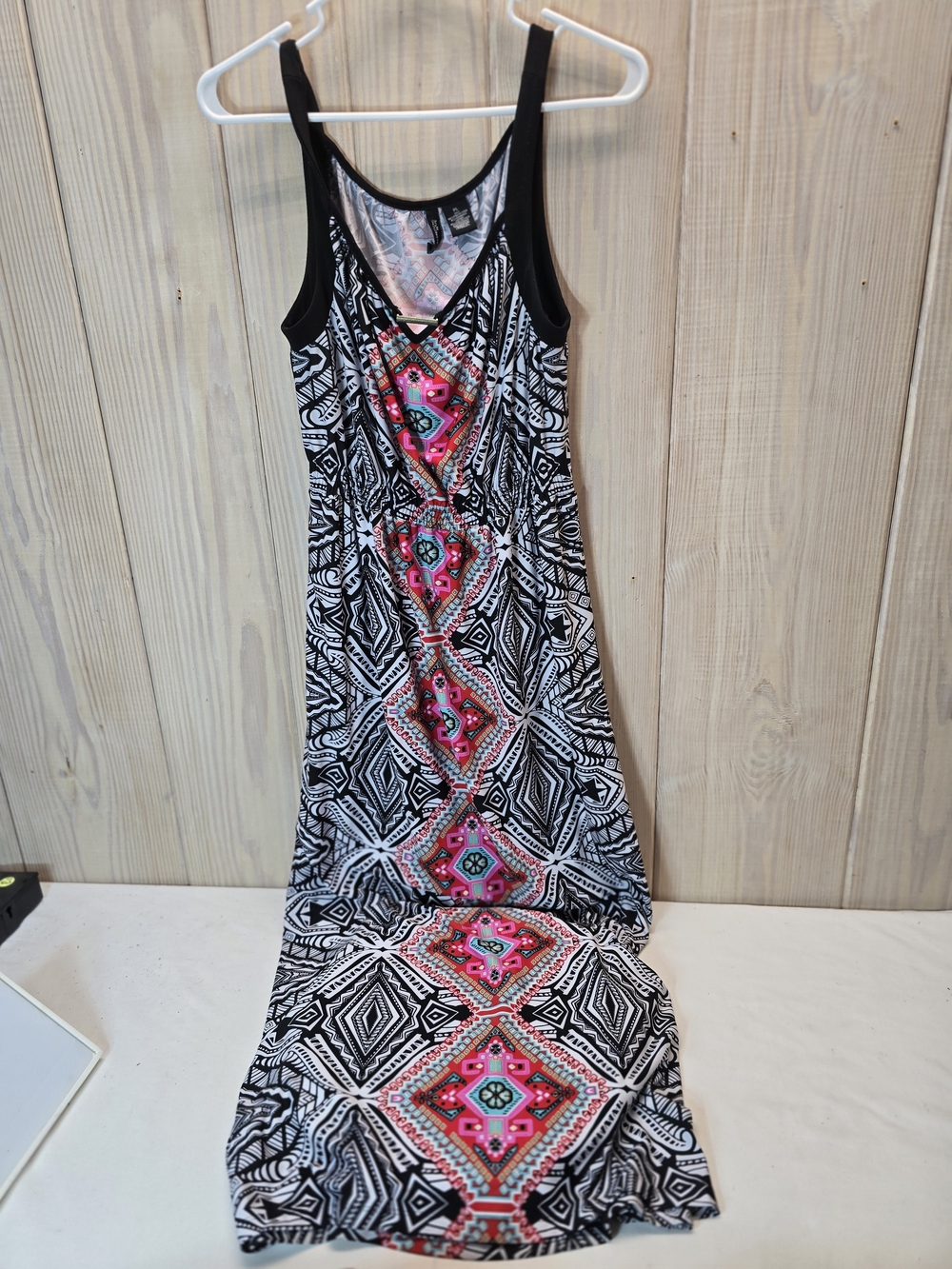 New Directions Black Dress with Pink Geometric Panel